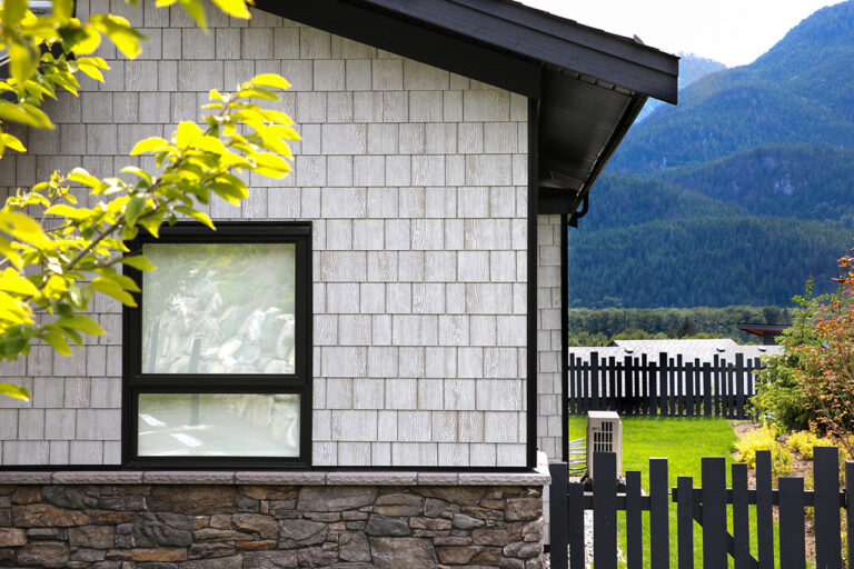 TrueGrain Series James Hardie Wood Look Shingles in Weathered Wood