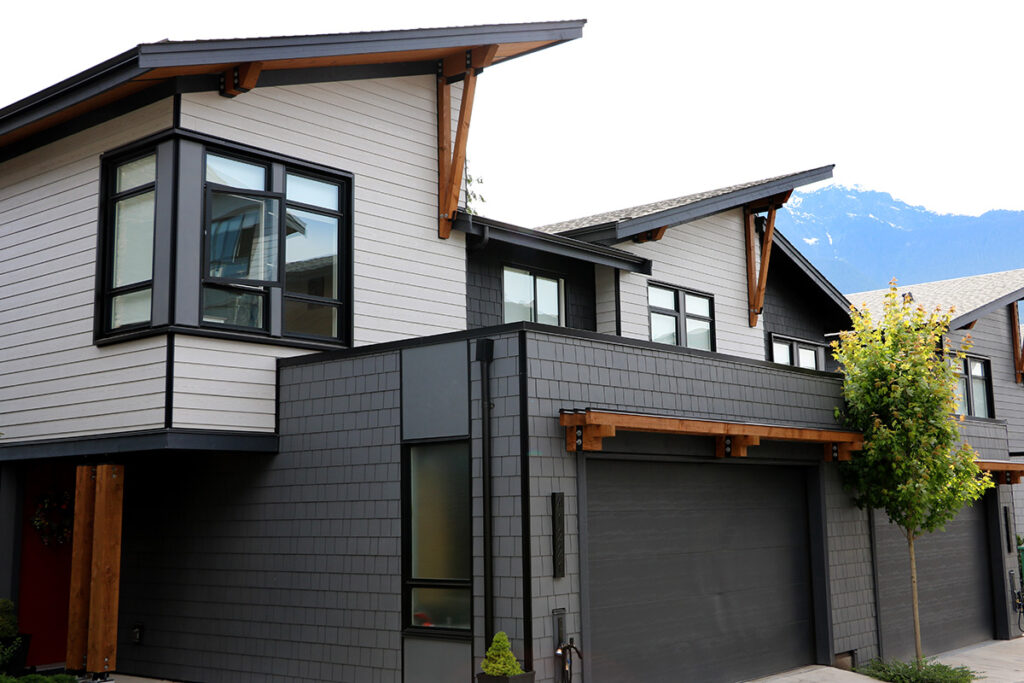 TrueGrain Series™ | Weathered Wood Lap Siding x Gray Slate Shingles