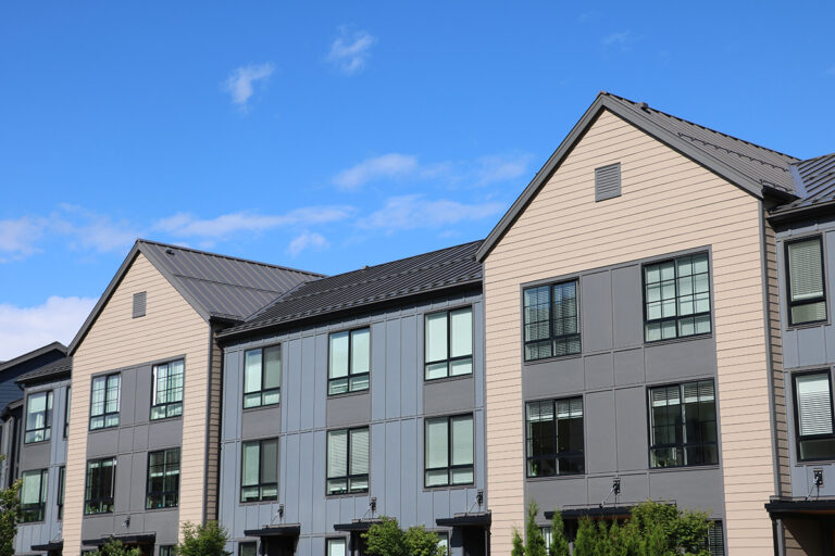 TrueColour™ | Khaki Brown Lap Siding x Iron Grey & Evening Blue Panels