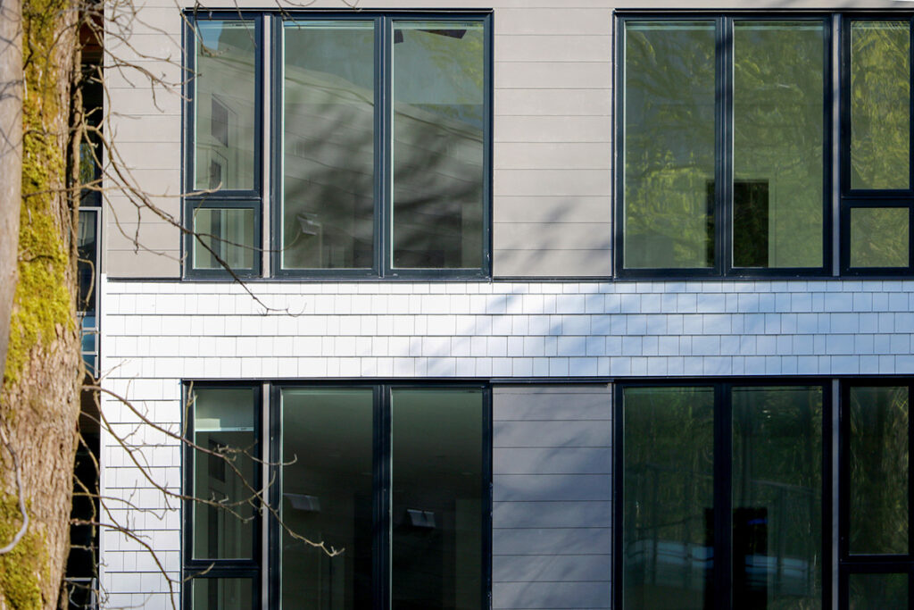 TrueColour™ | Hardie® Artisan™ Siding & HardieShingle® Siding | Cobblestone & Pearl Gray